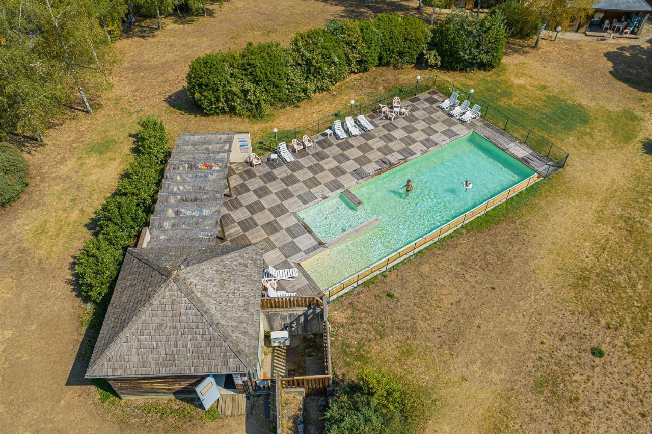 Saint-Germain-du-Teil Les Chalets De Booz מראה חיצוני תמונה